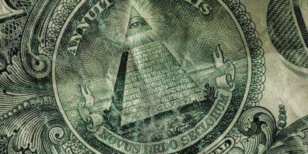Faceți cunoștință cu omul care a inițiat organizația Illuminati