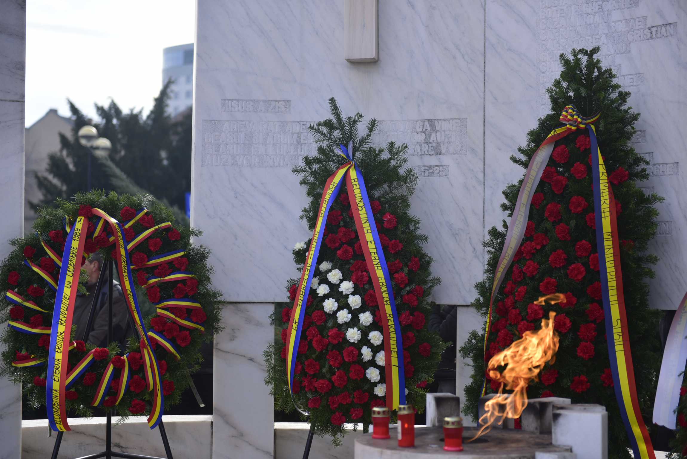 33 de ani de la Revoluția din Decembrie 1989, marcați de Biserică, Armată și autorități în orașul-martir Sibiu – Cerul, Codrul și Pârăul