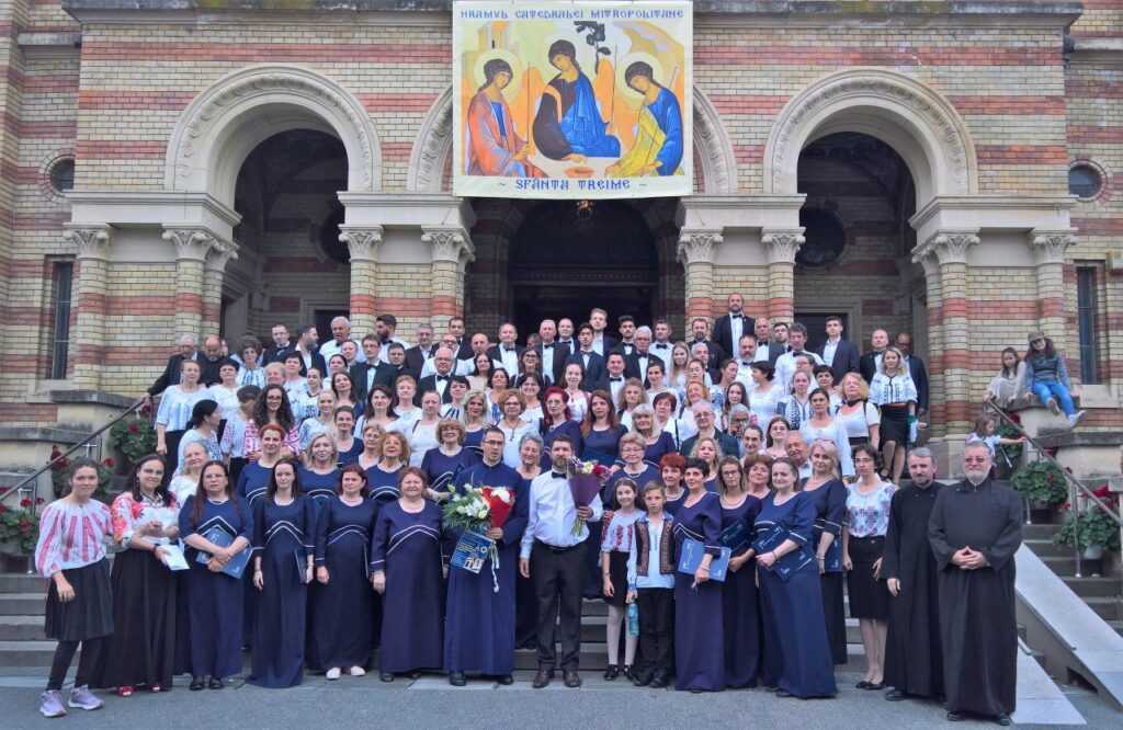 De Sfânta Treime: Corul Catedralei din Mediaș și cel al catedralei din Deva, printre invitatele Festivalului coral religios de la Sibiu. Binecuvântează, Doamne, România! – Cerul, Codrul și Pârăul