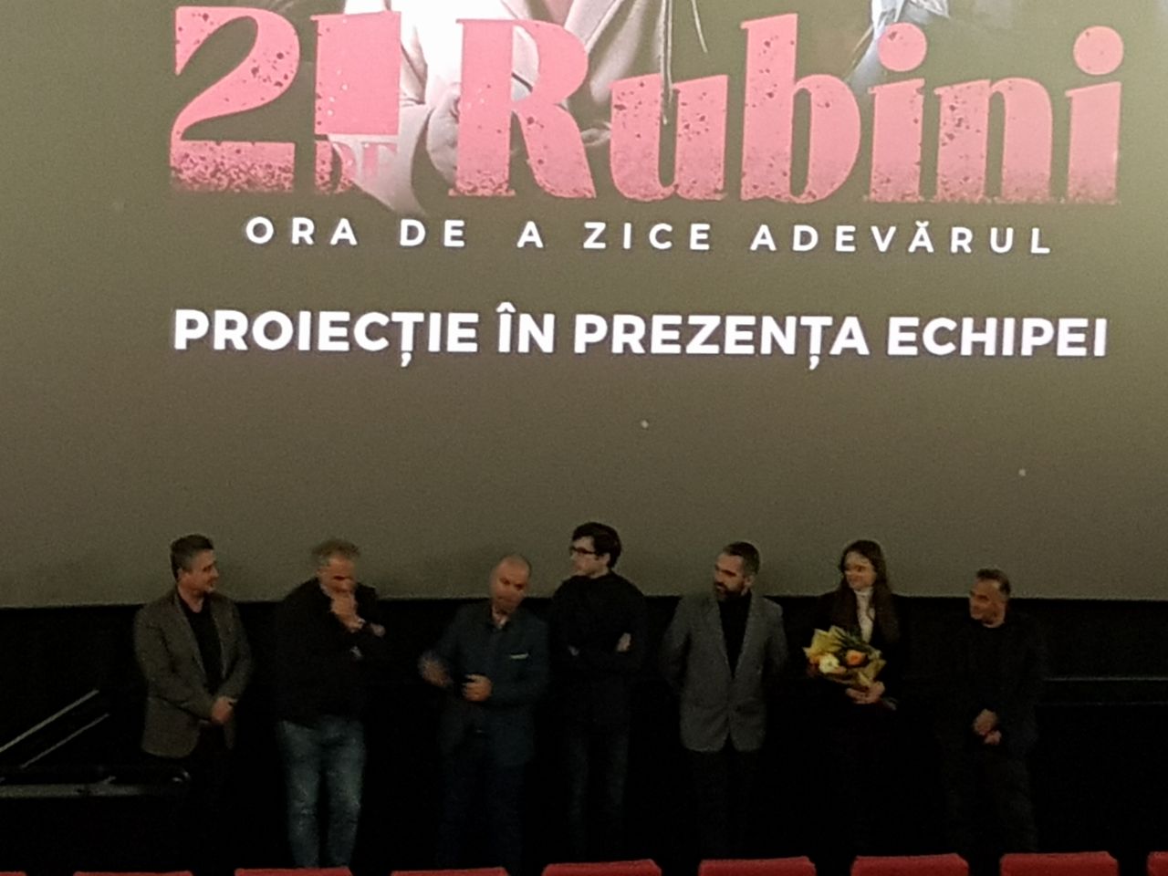 Filmul 21 de Rubini, între catharsis colectiv și oglindă (in)fidelă a societății, politicii, justiției, stăpânilor, ierarhilor. Impresii după avanpremiera de la Brașov – Cerul, Codrul și Pârăul